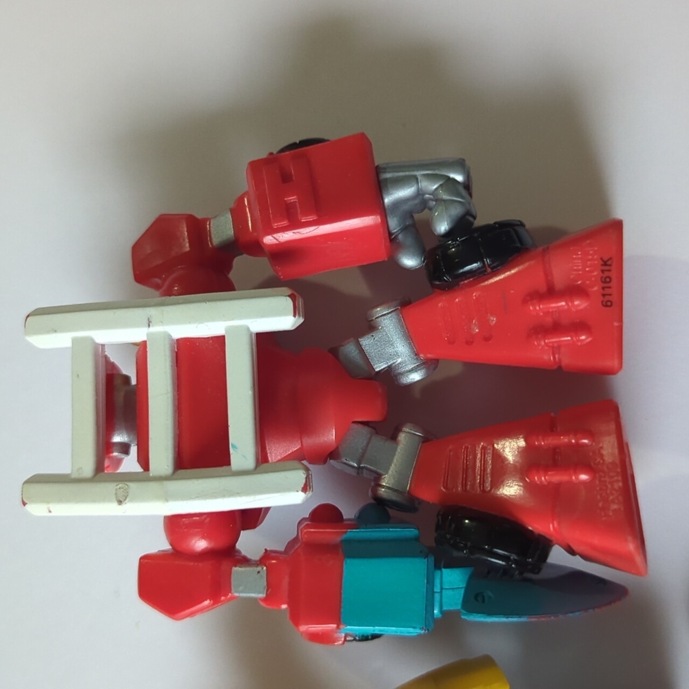 Lot Of 5 Transformers Rescue Bots Doc Green Cody Burns Bumblebee Heatwave Blades - Picture 10 of 15